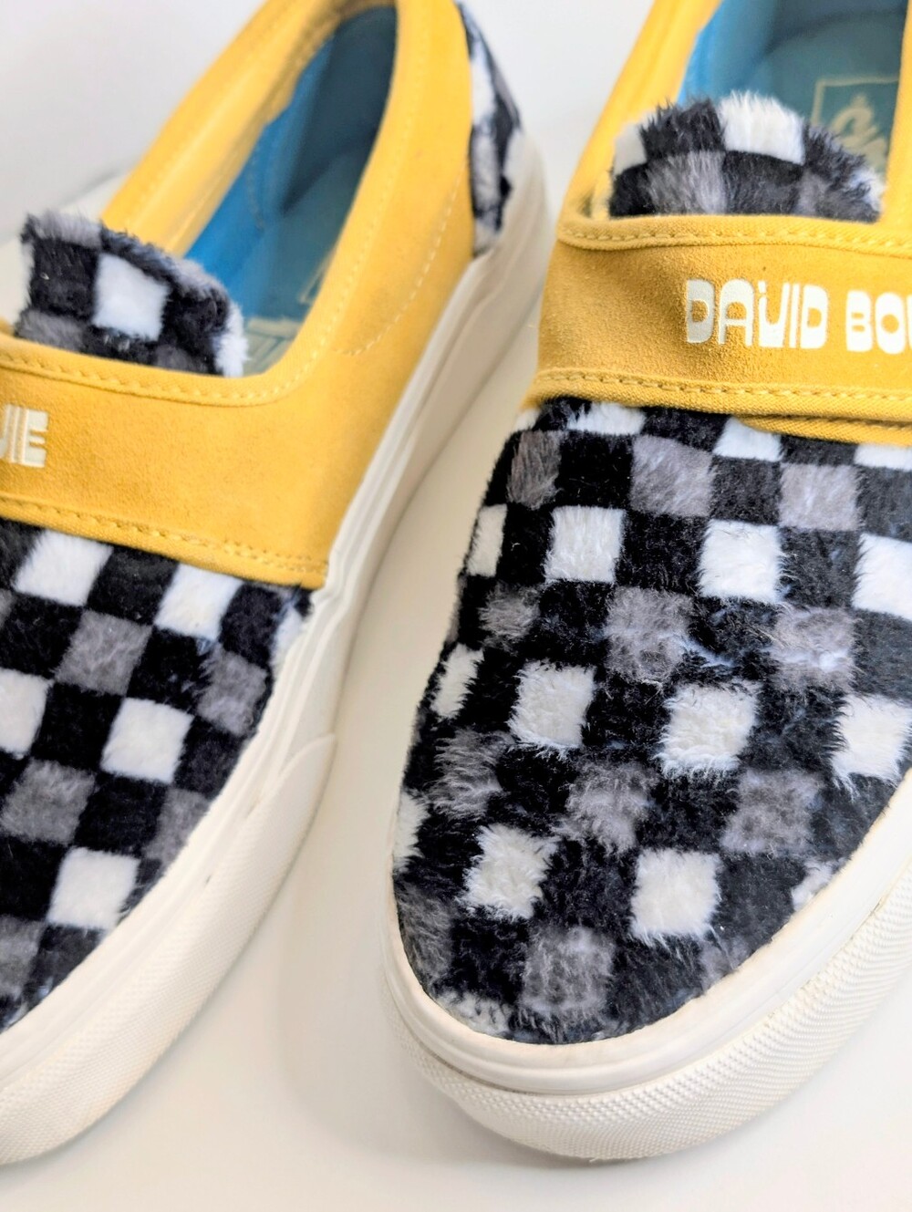 Vans x David Bowie Slip-On Hunky Dory Checkerboard Fur Yellow Size 6.5 Woman's